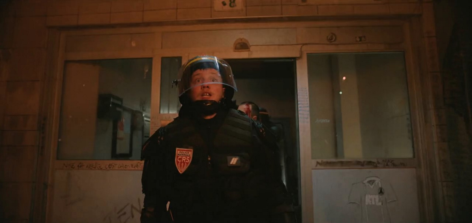 Σκηνή από την ταινία Athena του Romain Gavras
